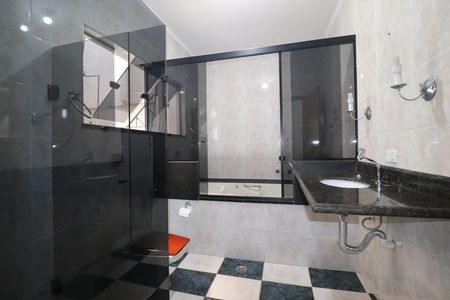 Casa para alugar com 200m², 3 quartos e 2 vagasBanheiro 2