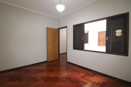 Casa para alugar com 200m², 3 quartos e 2 vagasQuarto 1 suíte