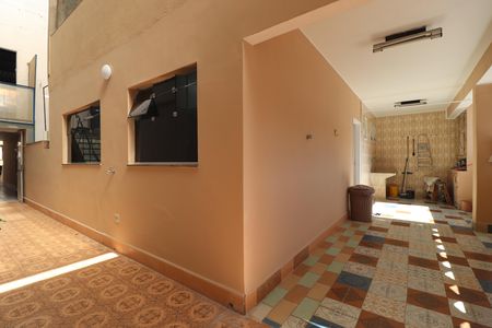 Casa para alugar com 200m², 3 quartos e 2 vagasQuintal