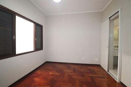 Casa para alugar com 200m², 3 quartos e 2 vagasQuarto 1 suíte