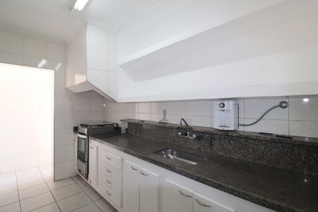 Casa para alugar com 200m², 3 quartos e 2 vagasCozinha