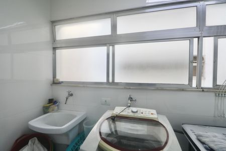 Apartamento para alugar com 170m², 3 quartos e 2 vagas Apartamento para alugar com 170m², 3 quartos e 2 vagasÁrea de Serviço