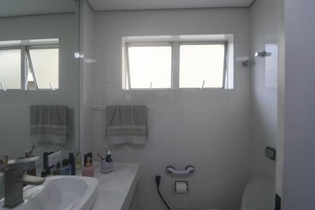 Apartamento para alugar com 170m², 3 quartos e 2 vagas Apartamento para alugar com 170m², 3 quartos e 2 vagasBanheiro Suíte