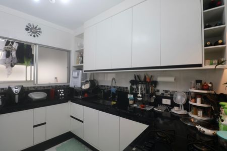 Apartamento para alugar com 170m², 3 quartos e 2 vagas Apartamento para alugar com 170m², 3 quartos e 2 vagasCozinha