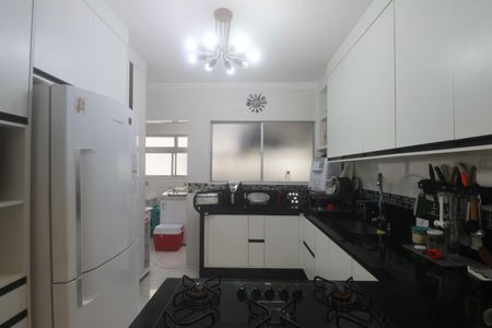 Apartamento para alugar com 170m², 3 quartos e 2 vagas Apartamento para alugar com 170m², 3 quartos e 2 vagasCozinha