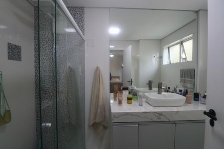Apartamento para alugar com 170m², 3 quartos e 2 vagas Apartamento para alugar com 170m², 3 quartos e 2 vagasBanheiro Suíte