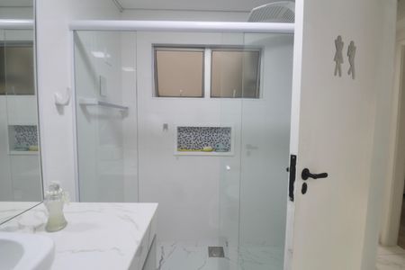 Apartamento para alugar com 170m², 3 quartos e 2 vagas Apartamento para alugar com 170m², 3 quartos e 2 vagasBanheiro Social