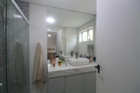 Apartamento para alugar com 170m², 3 quartos e 2 vagas Apartamento para alugar com 170m², 3 quartos e 2 vagasBanheiro Suíte