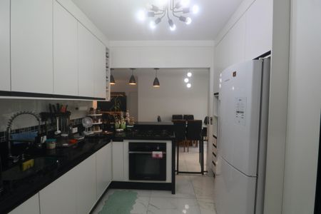 Apartamento para alugar com 170m², 3 quartos e 2 vagas Apartamento para alugar com 170m², 3 quartos e 2 vagasCozinha