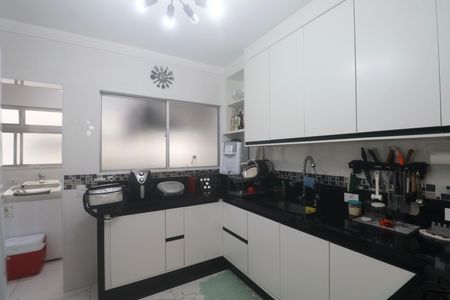 Apartamento para alugar com 170m², 3 quartos e 2 vagas Apartamento para alugar com 170m², 3 quartos e 2 vagasCozinha