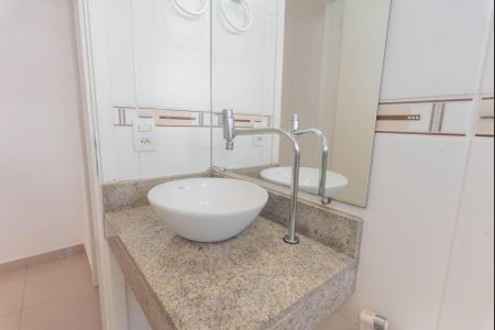 Apartamento à venda com 51m², 2 quartos e 1 vaga Apartamento à venda com 51m², 2 quartos e 1 vagaBanheiro