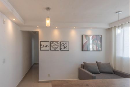 Apartamento à venda com 51m², 2 quartos e 1 vaga Apartamento à venda com 51m², 2 quartos e 1 vagaSala