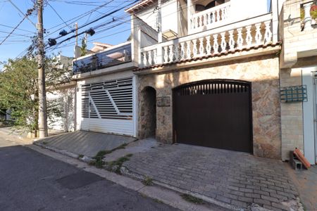 Casa à venda com 168m², 3 quartos e 2 vagasFachada