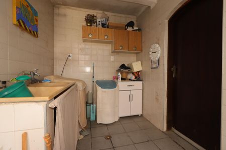Casa à venda com 168m², 3 quartos e 2 vagasÁrea de Serviço