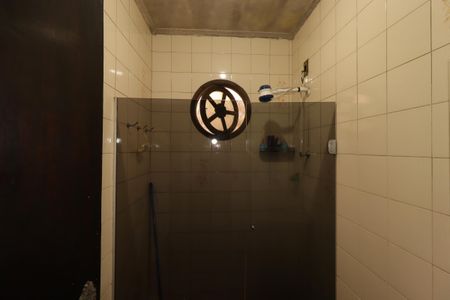 Casa à venda com 168m², 3 quartos e 2 vagasBanheiro do piso superior