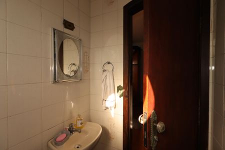 Casa à venda com 168m², 3 quartos e 2 vagasBanheiro da Suíte