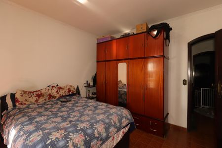 Casa à venda com 168m², 3 quartos e 2 vagasSuíte