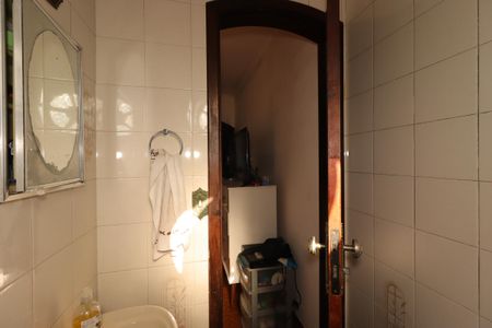 Casa à venda com 168m², 3 quartos e 2 vagasBanheiro da Suíte
