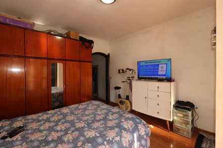 Casa à venda com 168m², 3 quartos e 2 vagasSuíte
