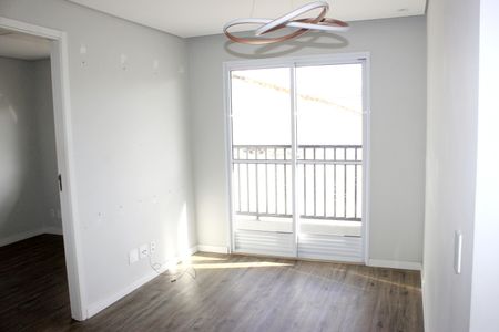 Sala de apartamento para alugar com 2 quartos, 42m² em Jardim Adriana, Guarulhos