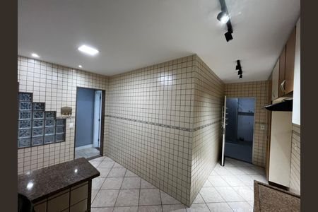 Casa de condomínio para alugar com 60m², 2 quartos e 2 vagas Casa de condomínio para alugar com 60m², 2 quartos e 2 vagasCozinha