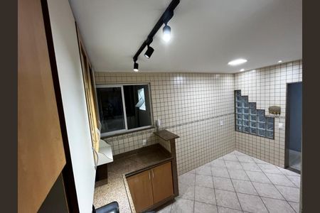 Casa de condomínio para alugar com 60m², 2 quartos e 2 vagas Casa de condomínio para alugar com 60m², 2 quartos e 2 vagasCozinha