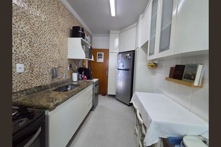 Apartamento para alugar com 74m², 2 quartos e 1 vaga Apartamento para alugar com 74m², 2 quartos e 1 vagaCozinha