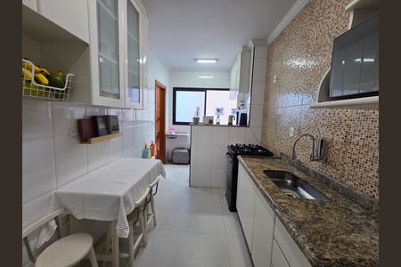 Apartamento para alugar com 74m², 2 quartos e 1 vaga Apartamento para alugar com 74m², 2 quartos e 1 vagaCozinha