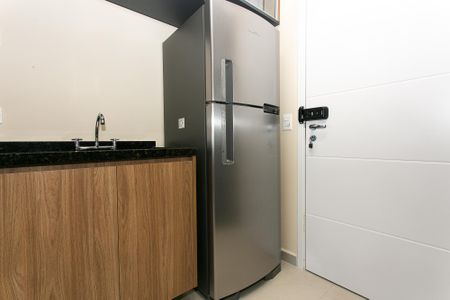 Studio para alugar com 32m², 1 quarto e sem vaga Studio para alugar com 32m², 1 quarto e sem vagaCozinha - Geladeira