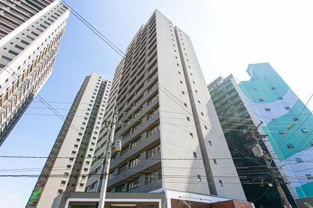 Studio para alugar com 32m², 1 quarto e sem vaga Studio para alugar com 32m², 1 quarto e sem vagaFachada