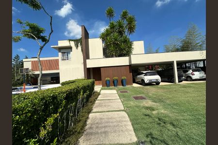 Casa de condomínio à venda com 1200m², 6 quartos e 7 vagasFachada