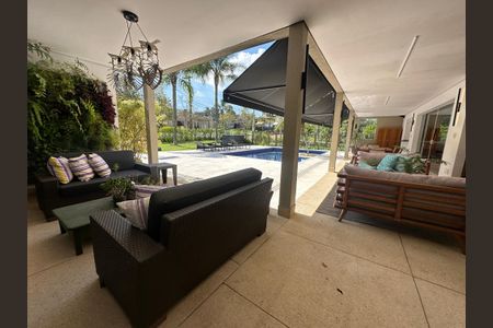 Casa de condomínio à venda com 1200m², 6 quartos e 7 vagasVaranda