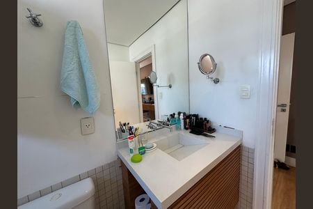 Casa de condomínio à venda com 1200m², 6 quartos e 7 vagasBanheiro da Suíte 1