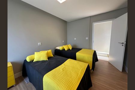 Casa de condomínio à venda com 1200m², 6 quartos e 7 vagasQuarto 1
