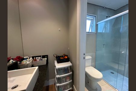 Casa de condomínio à venda com 1200m², 6 quartos e 7 vagasBanheiro 2
