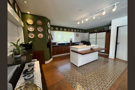 Casa de condomínio à venda com 1200m², 6 quartos e 7 vagasSala de Jantar 1