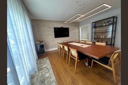 Casa de condomínio à venda com 1200m², 6 quartos e 7 vagasSala de Jantar 2