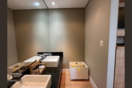Casa de condomínio à venda com 1200m², 6 quartos e 7 vagasBanheiro 1