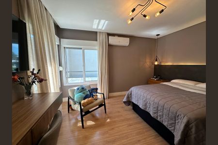 Casa de condomínio à venda com 1200m², 6 quartos e 7 vagasSuíte 1