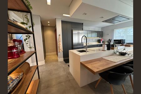 Casa de condomínio à venda com 1200m², 6 quartos e 7 vagasCozinha