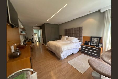 Casa de condomínio à venda com 1200m², 6 quartos e 7 vagasSuíte 2