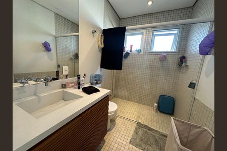 Casa de condomínio à venda com 1200m², 6 quartos e 7 vagasBanheiro da Suíte 3