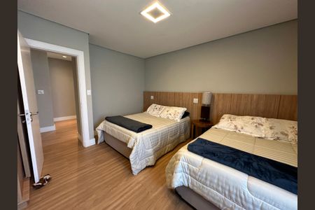 Casa de condomínio à venda com 1200m², 6 quartos e 7 vagasQuarto 2