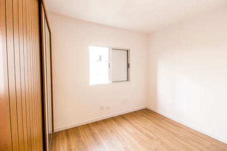 Quarto de apartamento para alugar com 1 quarto, 54m² em Jardim Maria Helena, Barueri