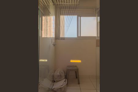 Apartamento para alugar com 60m², 3 quartos e 1 vagaÁrea de Serviço