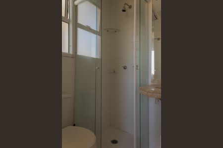 Banheiro da Suíte 1 de apartamento para alugar com 3 quartos, 60m² em Nova Petrópolis, São Bernardo do Campo