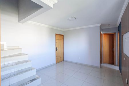 Apartamento para alugar com 142m², 3 quartos e 1 vaga Apartamento para alugar com 142m², 3 quartos e 1 vagaSala