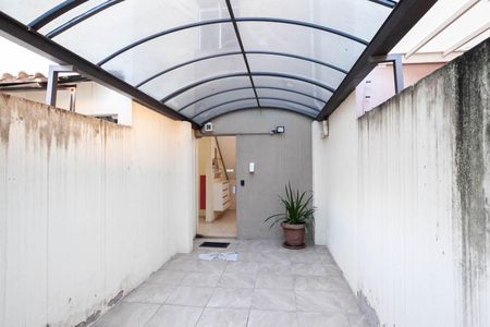 Apartamento para alugar com 142m², 3 quartos e 1 vaga Apartamento para alugar com 142m², 3 quartos e 1 vagaEntrada