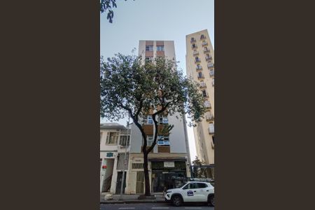 Studio para alugar com 30m², 1 quarto e sem vaga Studio para alugar com 30m², 1 quarto e sem vagaFachada