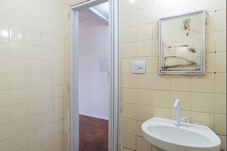 Studio para alugar com 30m², 1 quarto e sem vaga Studio para alugar com 30m², 1 quarto e sem vagaBanheiro social